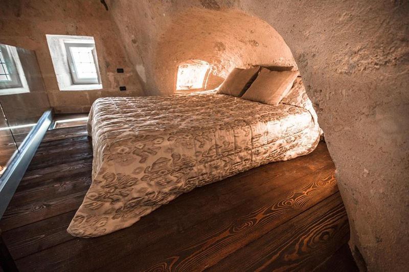Suite La Stalla Ματέρα Εξωτερικό φωτογραφία