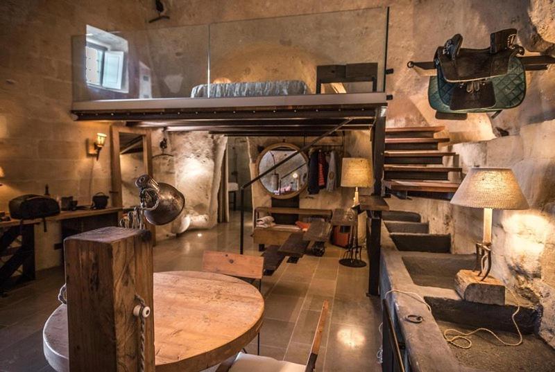 Suite La Stalla Ματέρα Εξωτερικό φωτογραφία